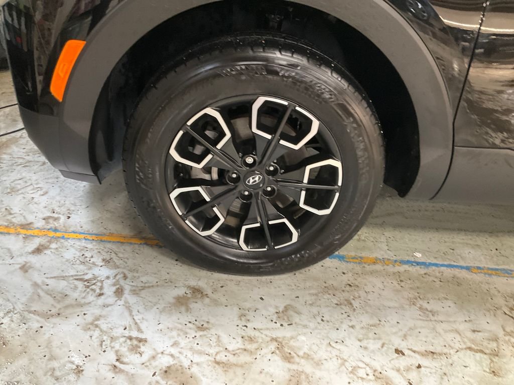 Certified Used 2023 Black Hyundai SEL image 11