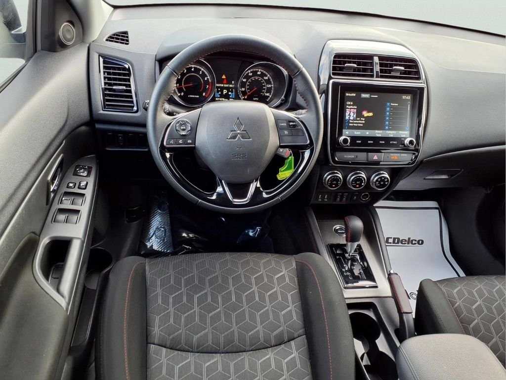 Used 2026 Gray Mitsubishi S image 9