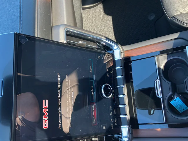 2026 GMC Yukon XL Denali - Photo 17