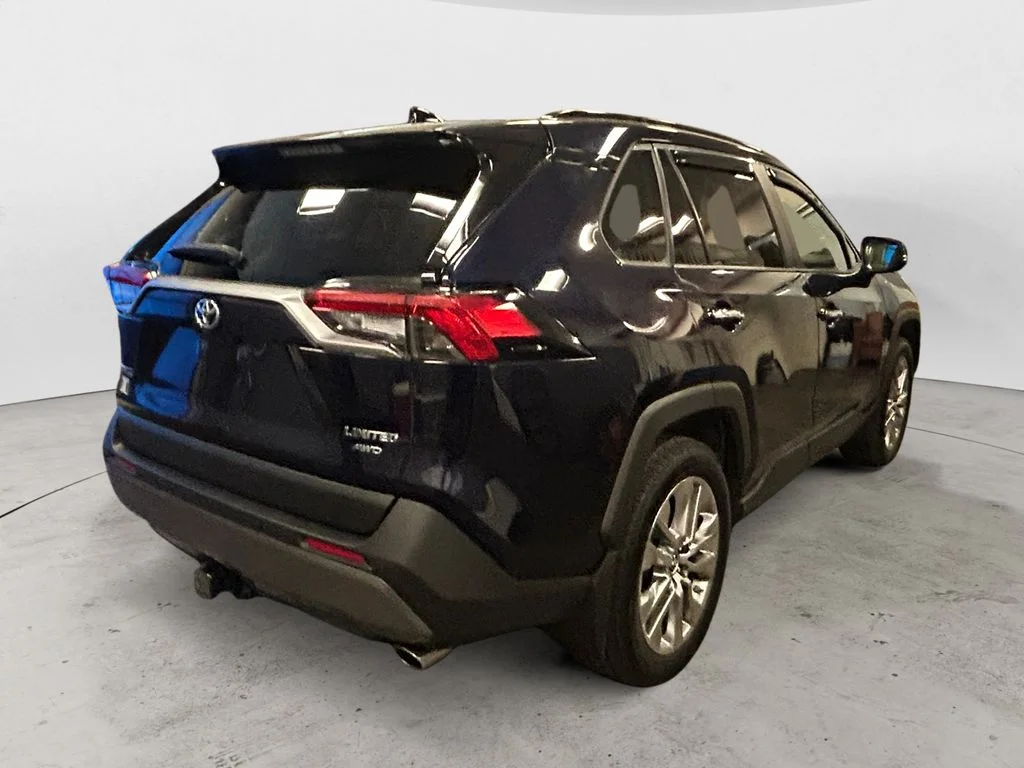 Used 2019 Blueprint Toyota Limited image 5
