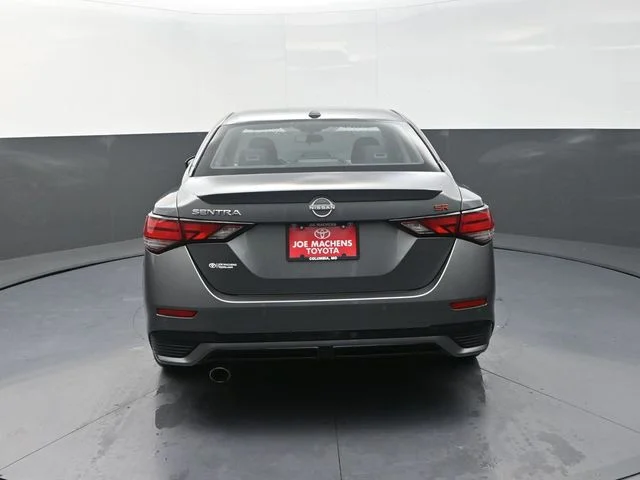 Used 2025 Gray Nissan SR image 7