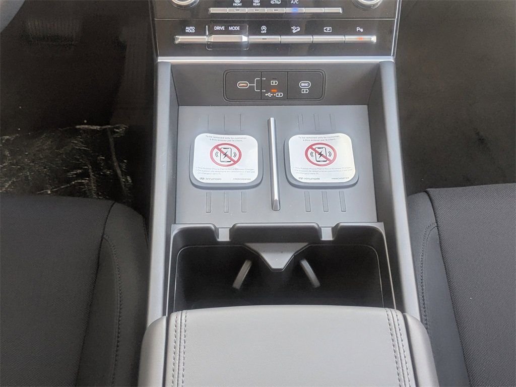 New 2026 Black Hyundai SE image 19