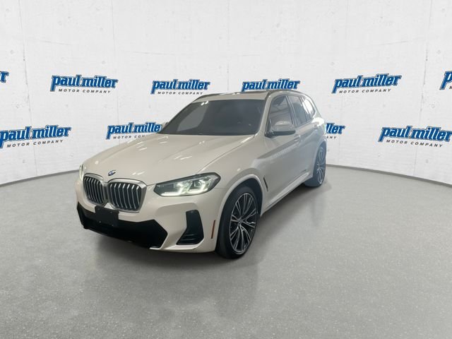 Certified Used 2022 White BMW sDrive30i image 5
