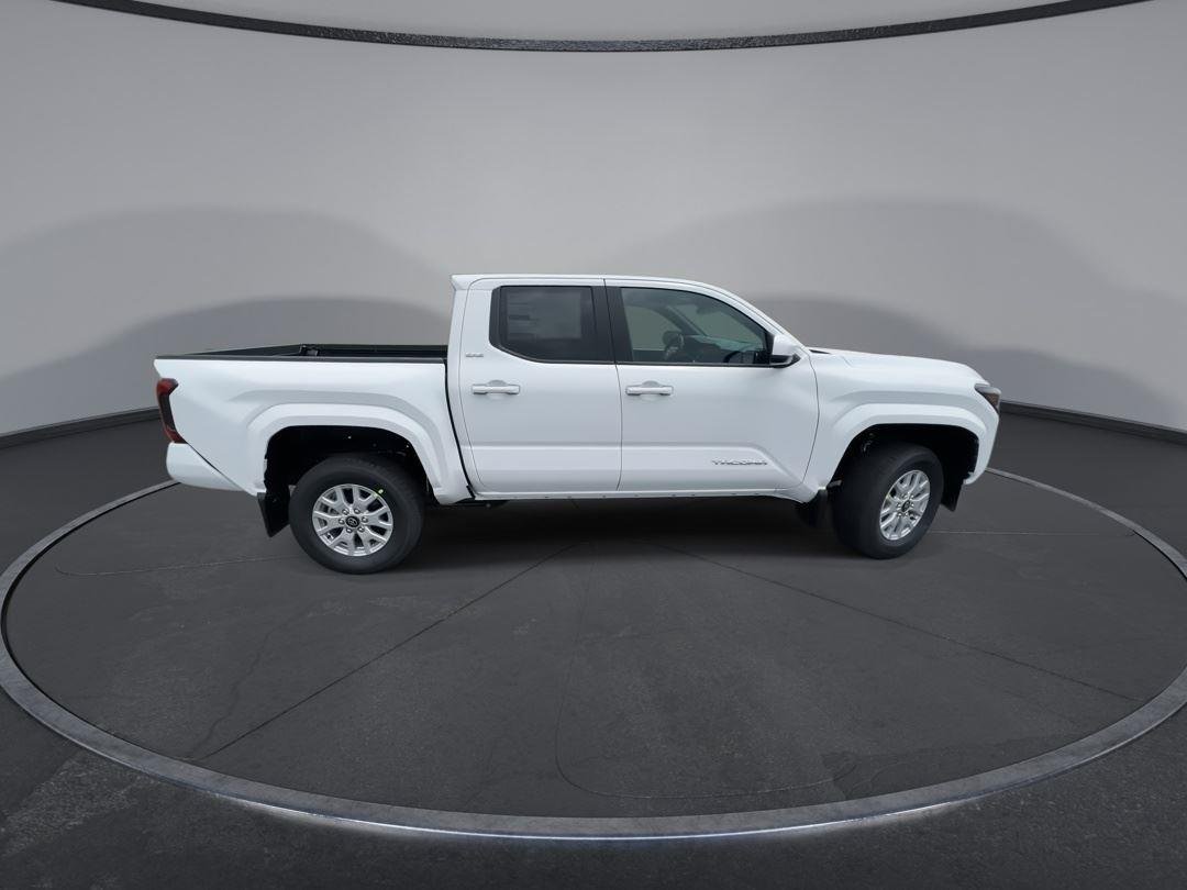 New 2026 Ice Cap Toyota SR5 image 9