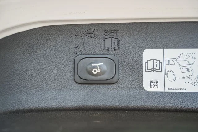 Used 2017 White Ford Titanium image 11