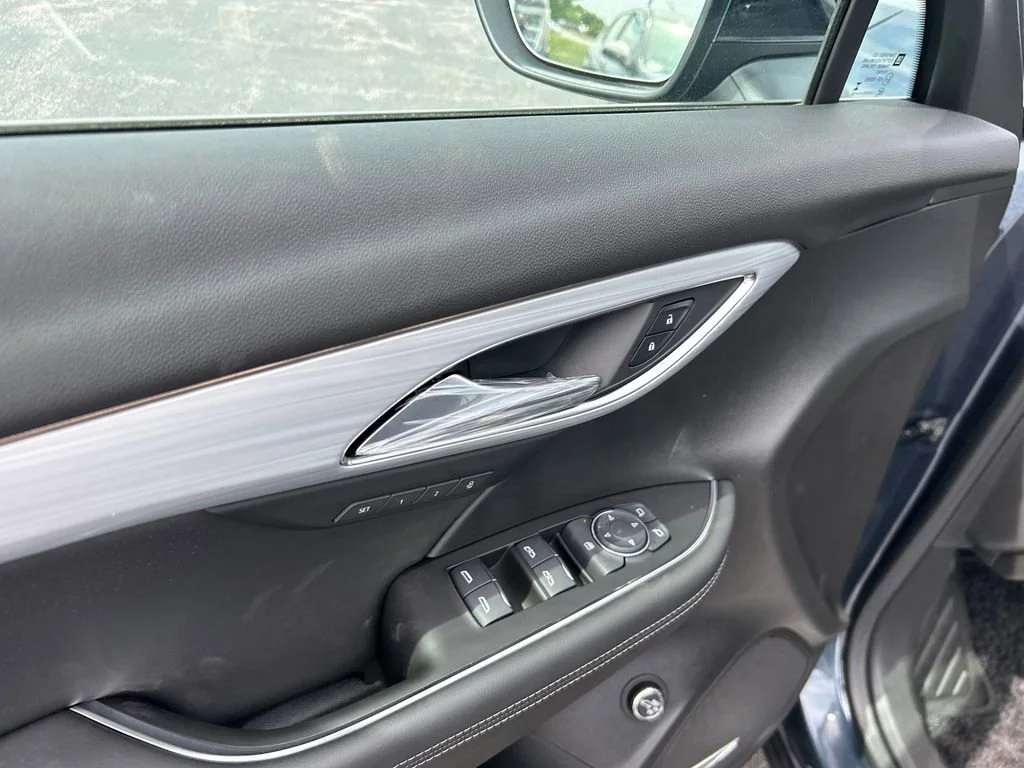 New 2026 Quartz Blue Metallic Buick Avenir image 15