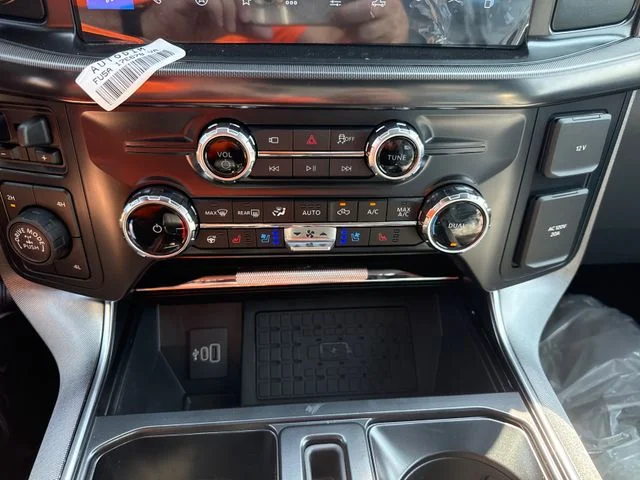 New 2026 Avalanche Ford Platinum® image 28