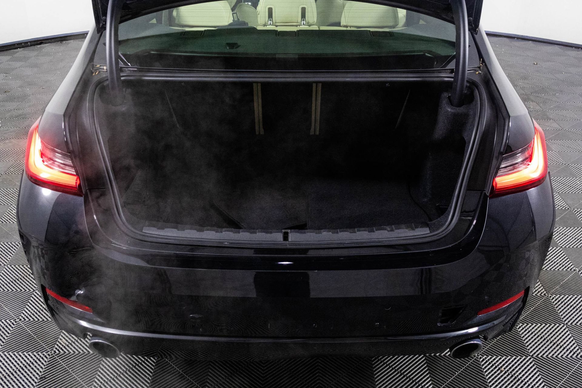 2023 BMW 330I - Image 36