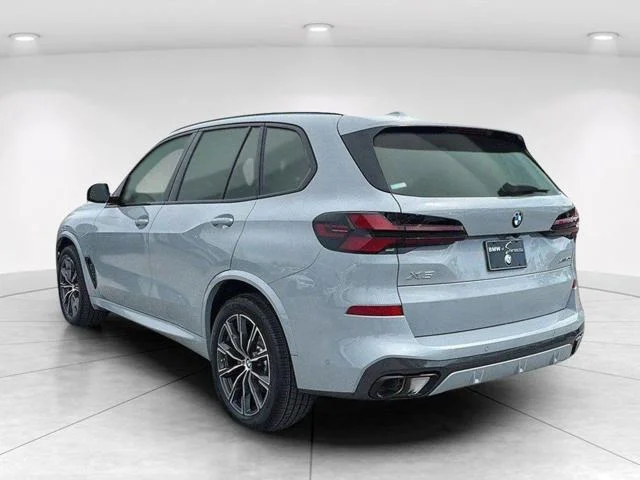New 2026 Brooklyn Grey Metallic BMW sDrive40i image 6