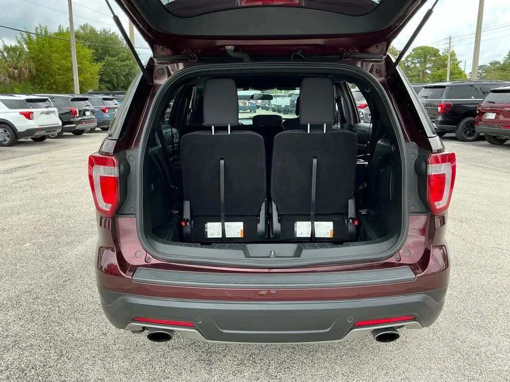 Used 2018 Red Ford XLT image 36