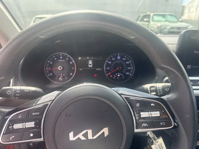 Used 2024 Red Kia LXS image 19