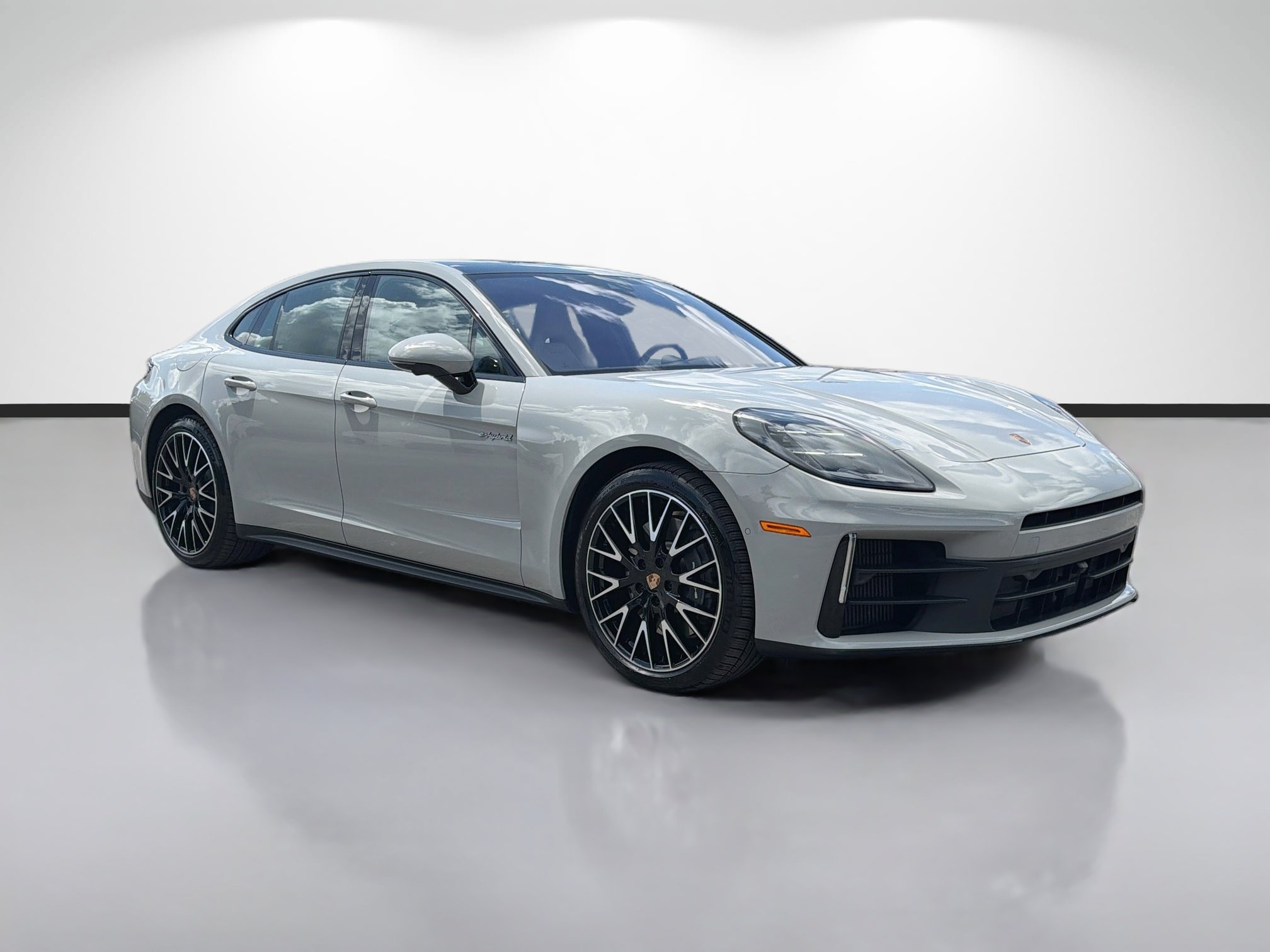 Used 2026 Chalk Porsche 4 E-Hybrid image 7