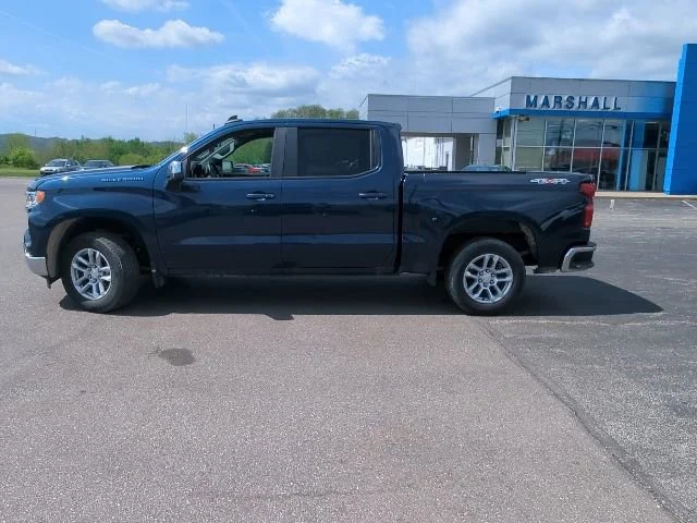 Used 2022 Northsky Blue Metallic Chevrolet LT image 28
