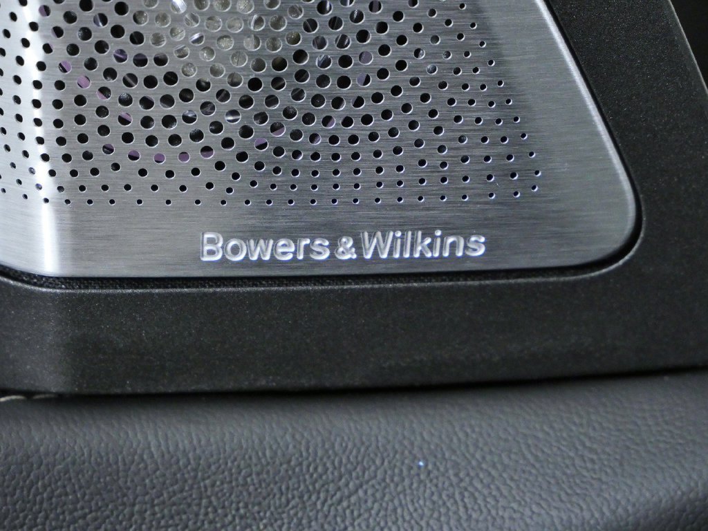 2026 BMW X5 M60i - Photo 36