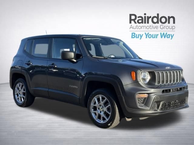 Used 2023 Graphite Gray Jeep Latitude image 1