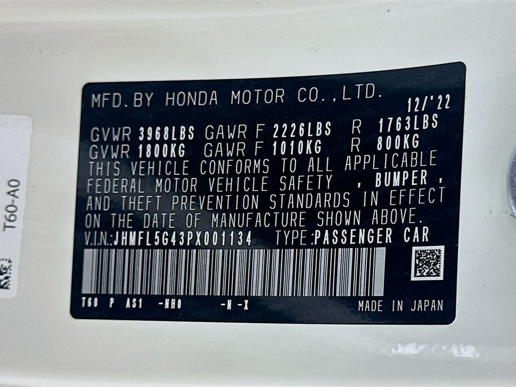 Used 2023 White Honda  image 29