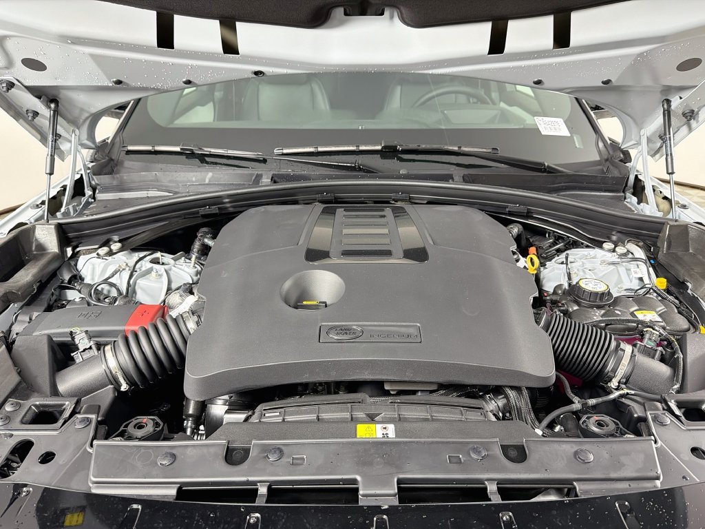 New 2026 Arroios Grey Land Rover Belgravia Edition image 32