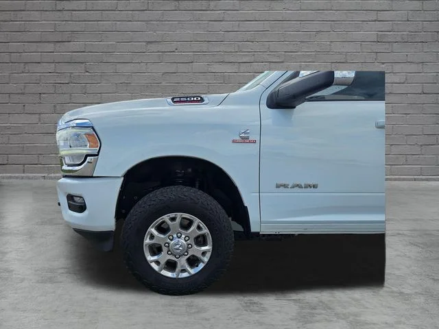 Used 2024 White Ram Laramie image 27