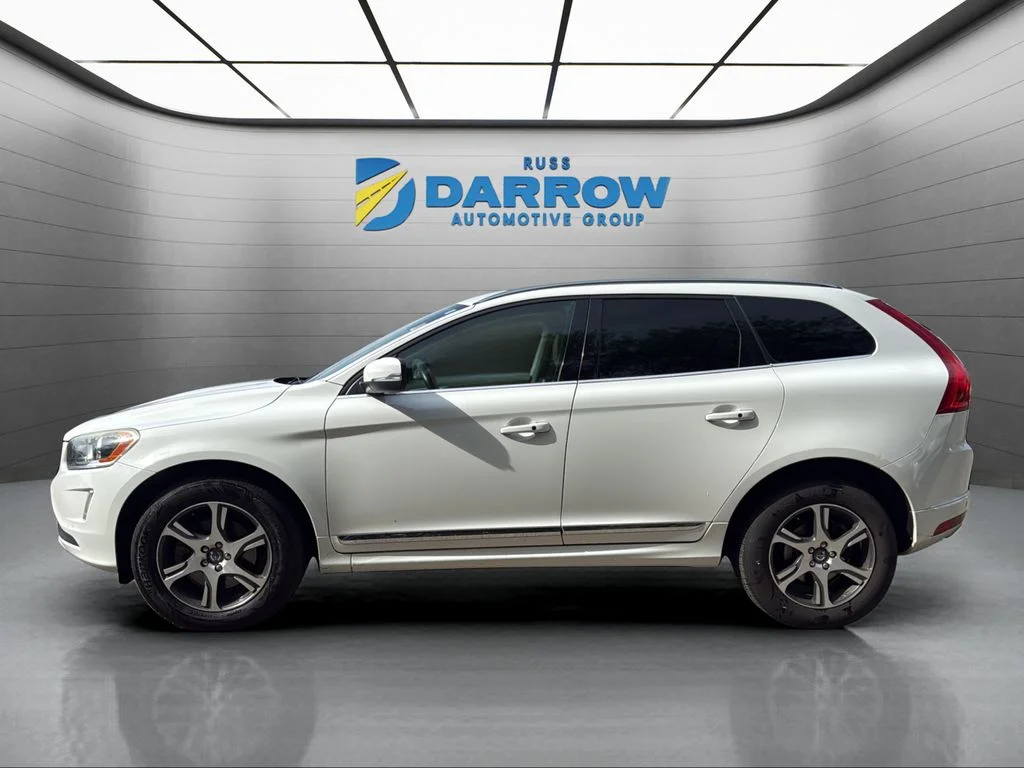 Used 2015 Volvo XC60 T6 with VIN YV4902RK4F2741348 for sale in Greenfield, WI
