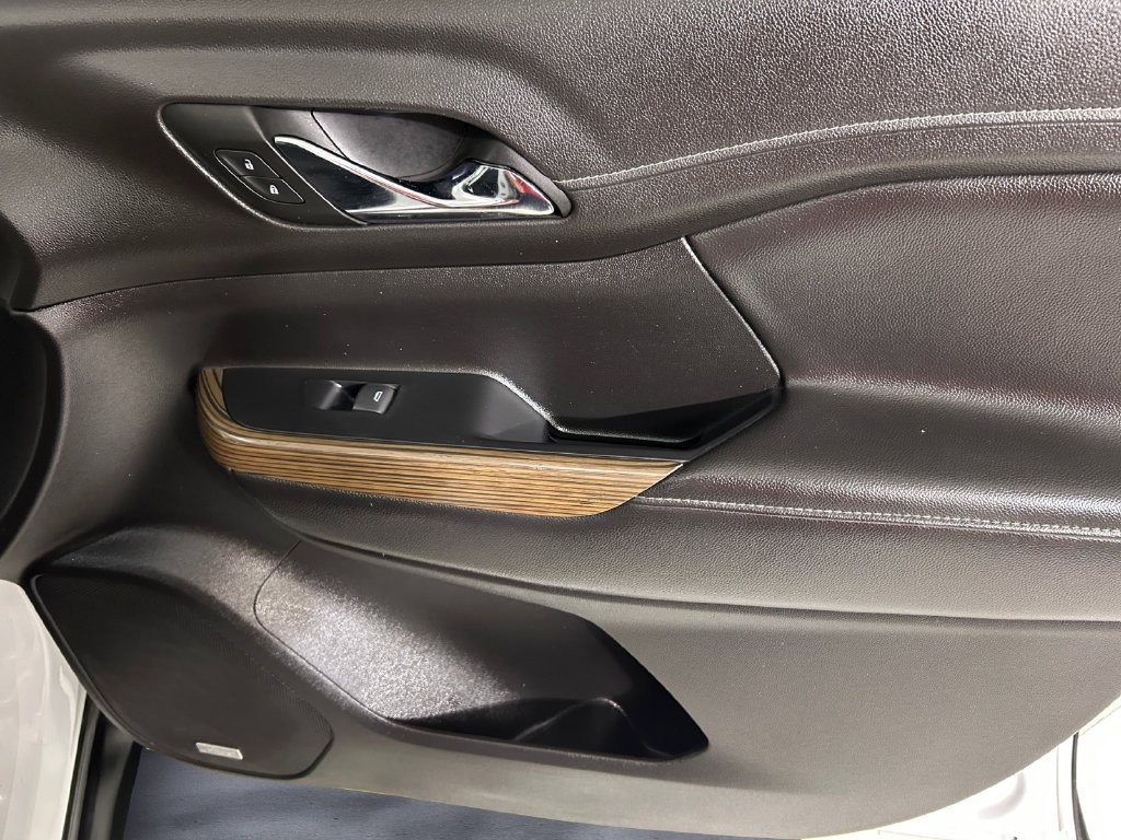2023 GMC Acadia SLE - Photo 15