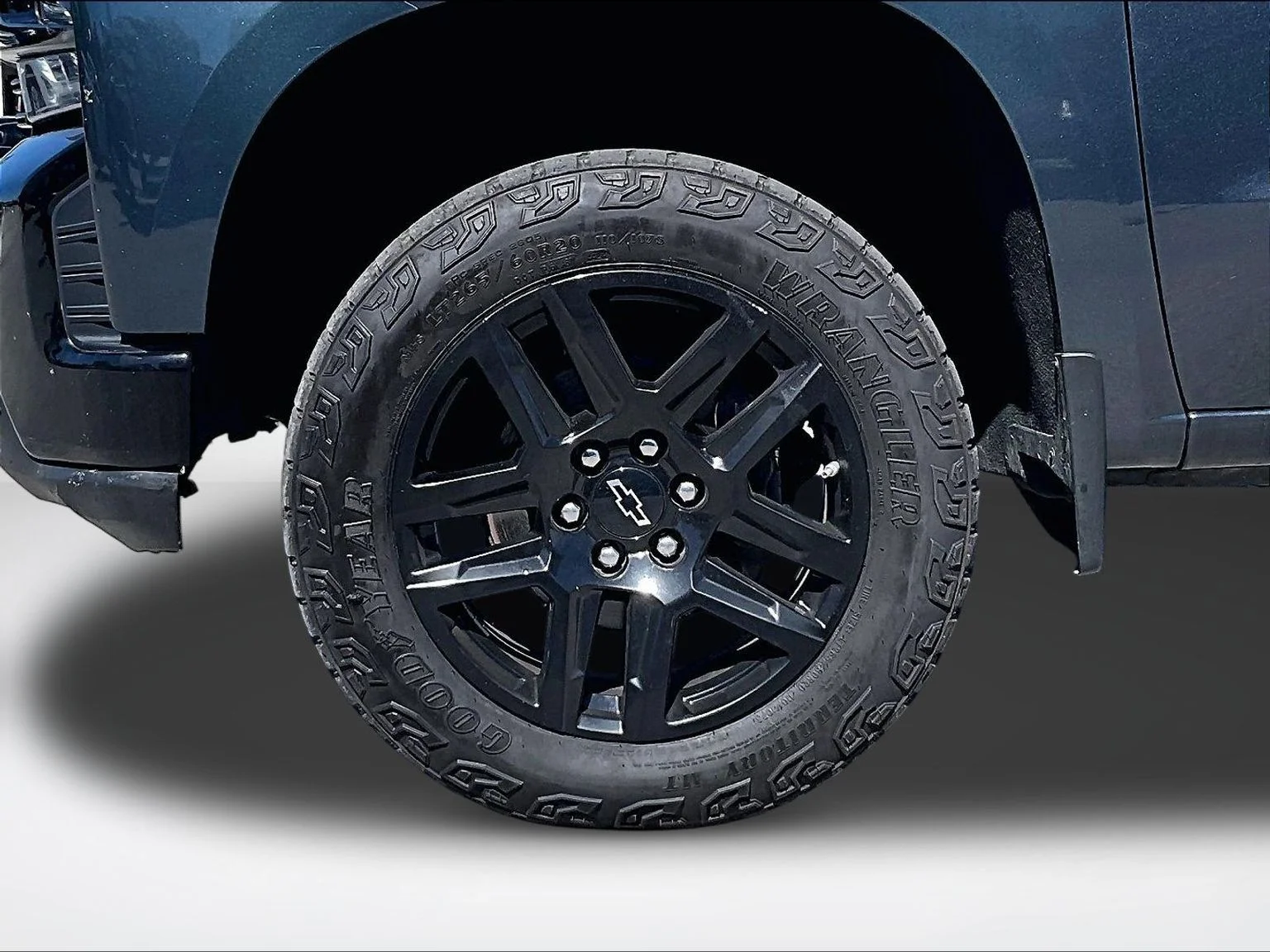 Used 2021 Gray Chevrolet LT Trail Boss image 10