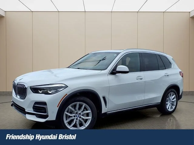 Used 2023 White BMW xDrive40i image 1