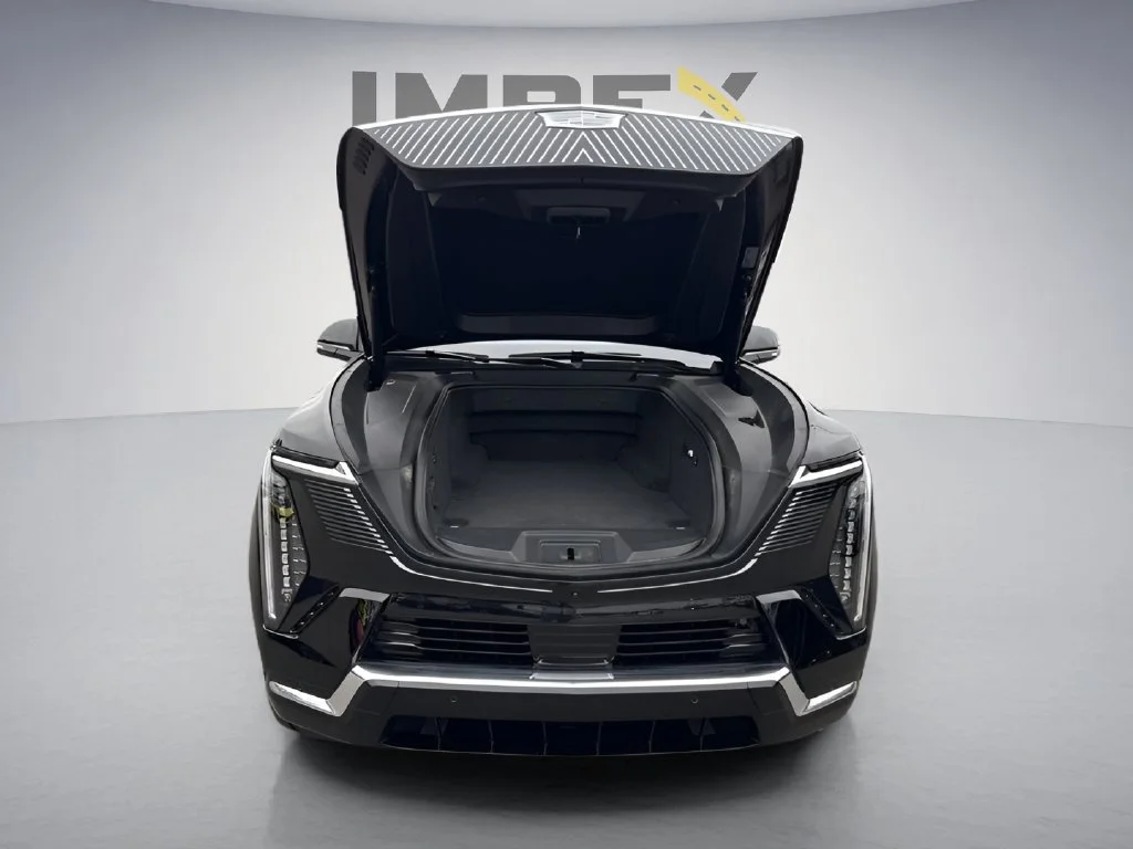 Used 2025 Black Raven Cadillac Luxury 2 image 32