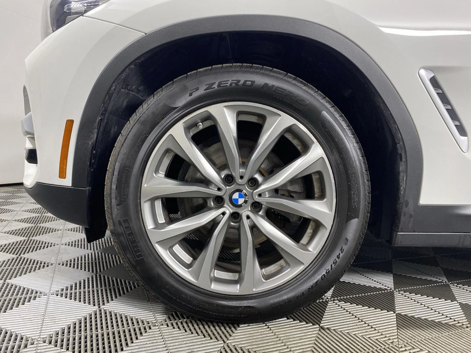 Used 2018 Alpine White BMW xDrive30i image 11