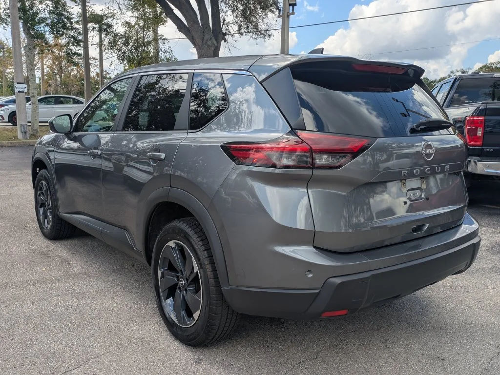Used 2025 Gun Metallic Nissan SV image 6