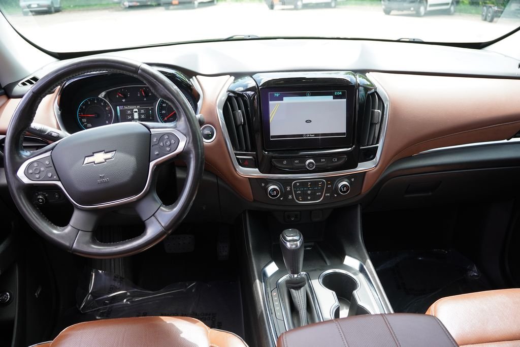 Certified Used 2018 Mosaic Black Metallic Chevrolet High Country image 20