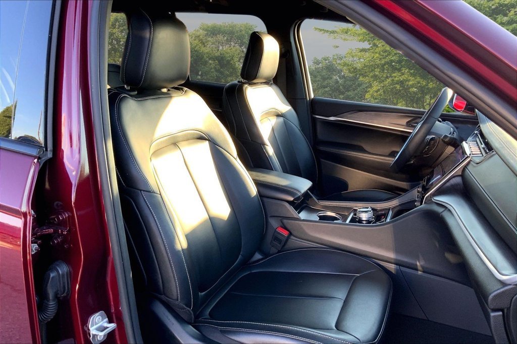 Used 2024 Red Jeep Limited image 27