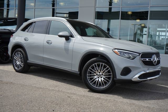 New 2026 MANUFAKTUR Alpine Grey Mercedes-Benz GLC 300 image 29