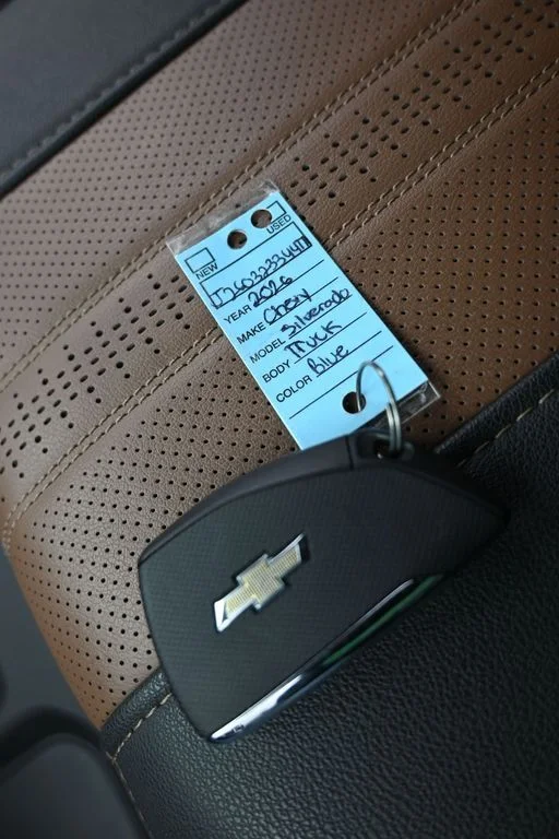 Used 2026 Summit White Chevrolet High Country image 39