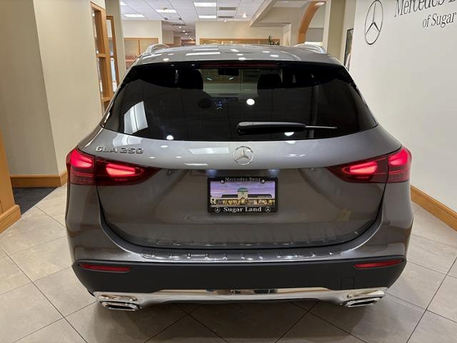 New 2026 Mountain Grey Metallic Mercedes-Benz 4MATIC® image 5