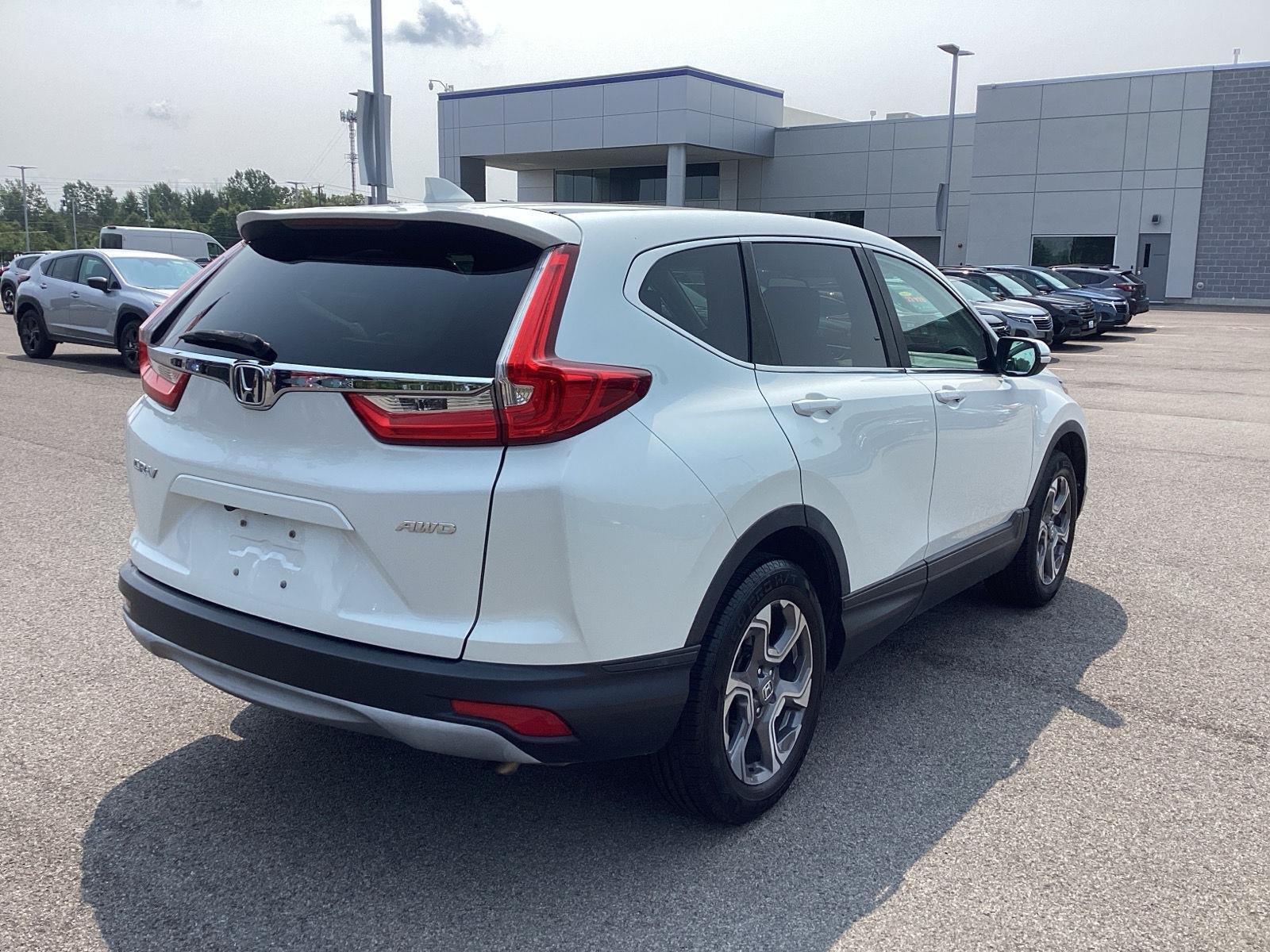 Used 2019 Platinum White Pearl Honda EX image 8