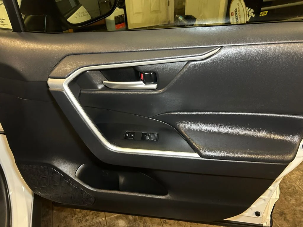 Used 2024 Ice Cap Toyota XLE image 16