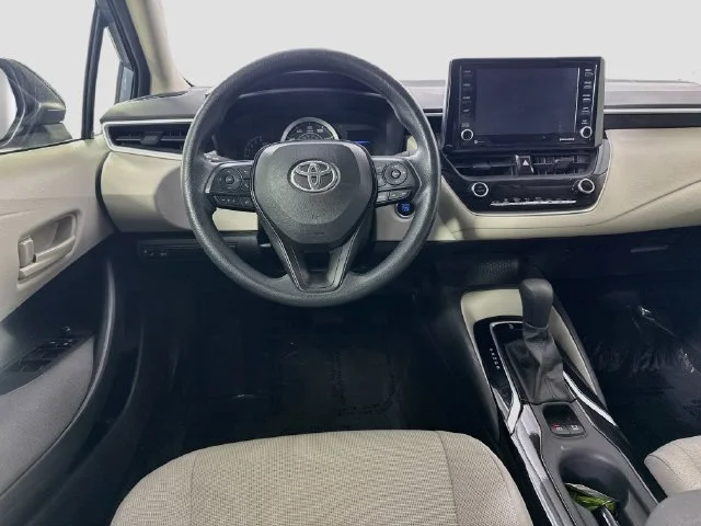 Certified Used 2022  Toyota LE image 22