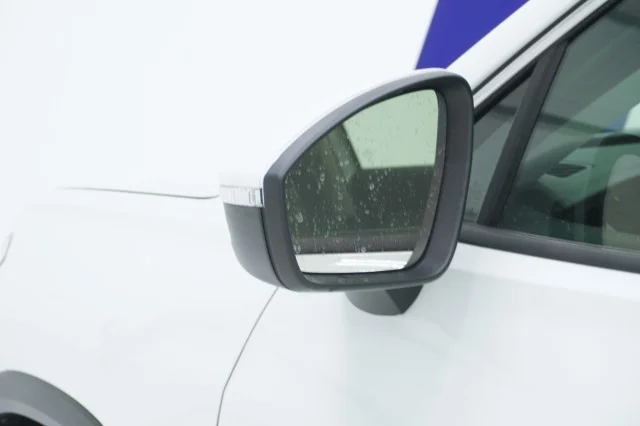 New 2026 Pure White Volkswagen 2.0T SE image 12