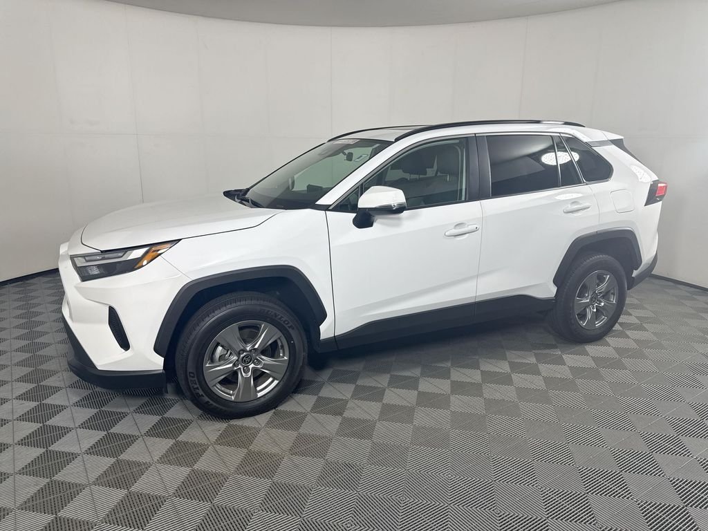 Used 2024 White Toyota XLE image 1