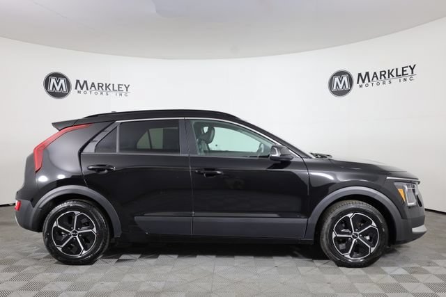 Used 2023 Black Kia EX image 43