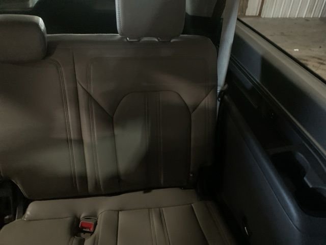 Used 2018 White Ford Limited image 23