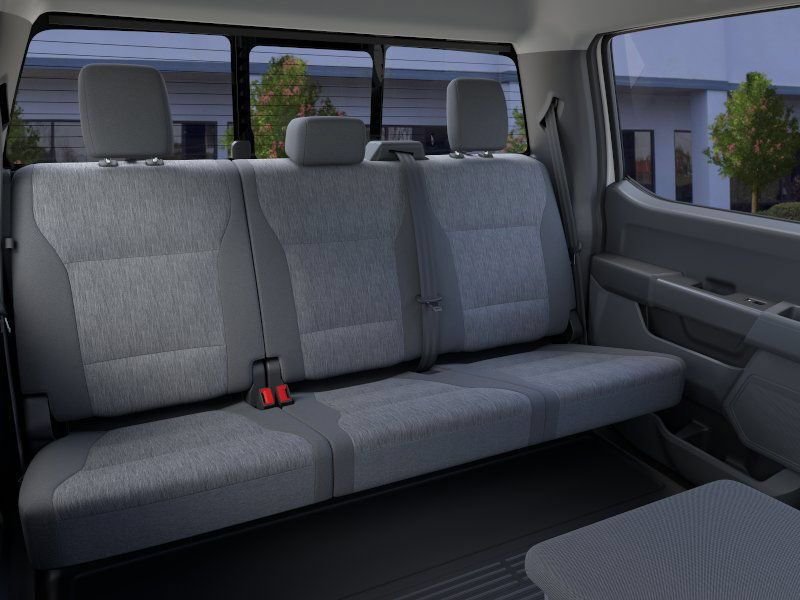New 2026 Oxford White Ford F-250® XL image 33