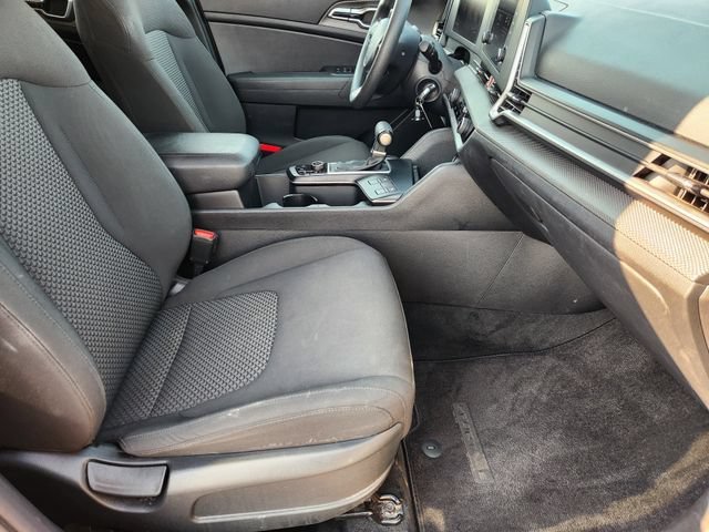 2023 Kia Sportage LX - Photo 15