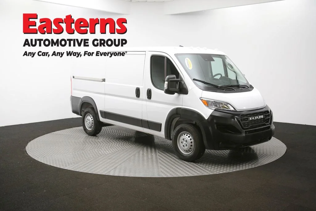 Used 2025 White Ram Base image 45