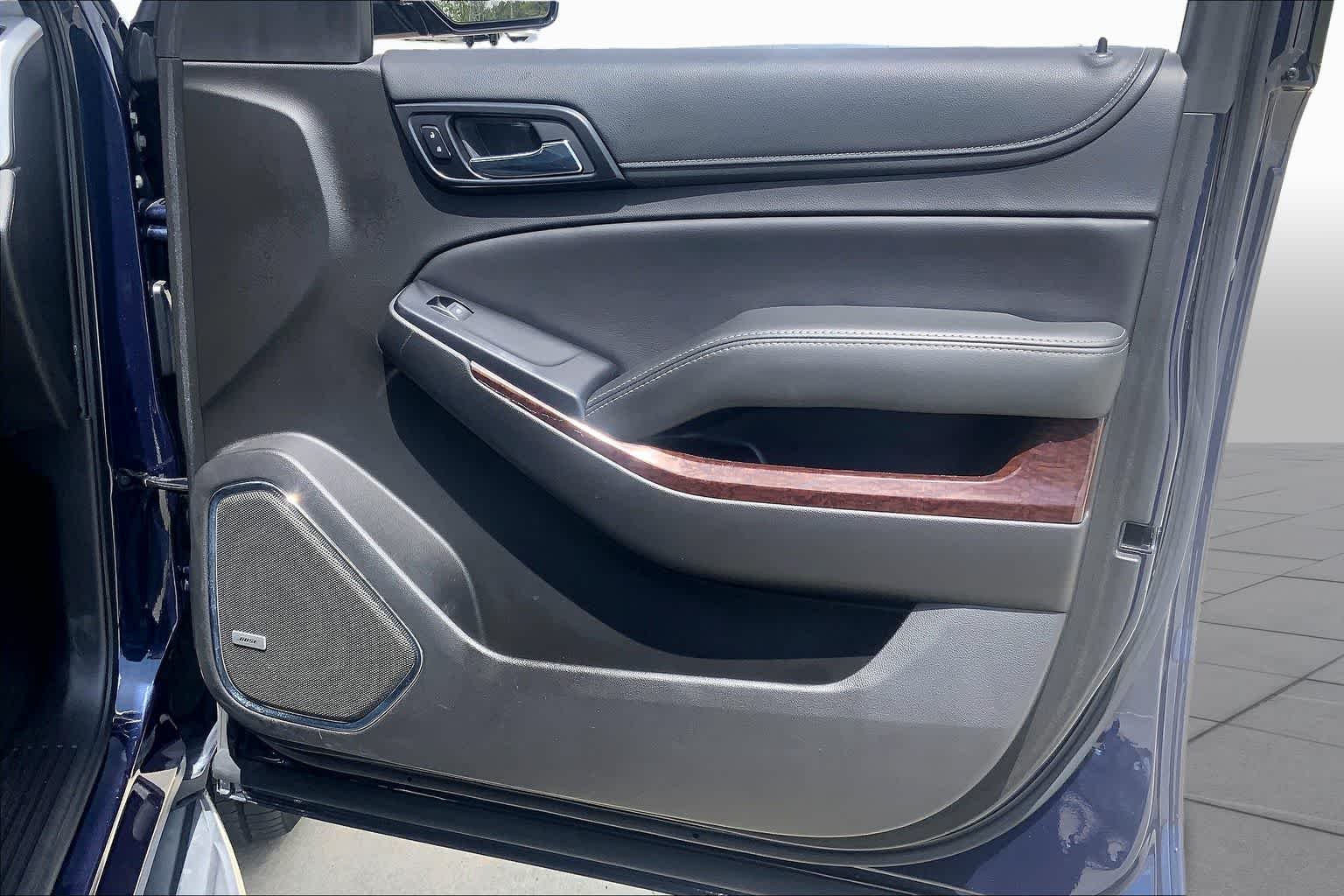 Used 2018 Dark Sapphire Blue Metallic GMC SLE image 25