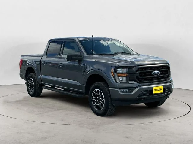 Used 2023  Ford XLT image 7