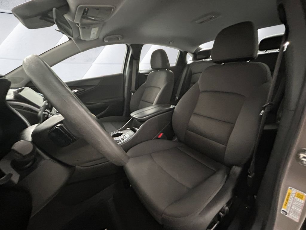 Used 2023 Gray Chevrolet LT image 8