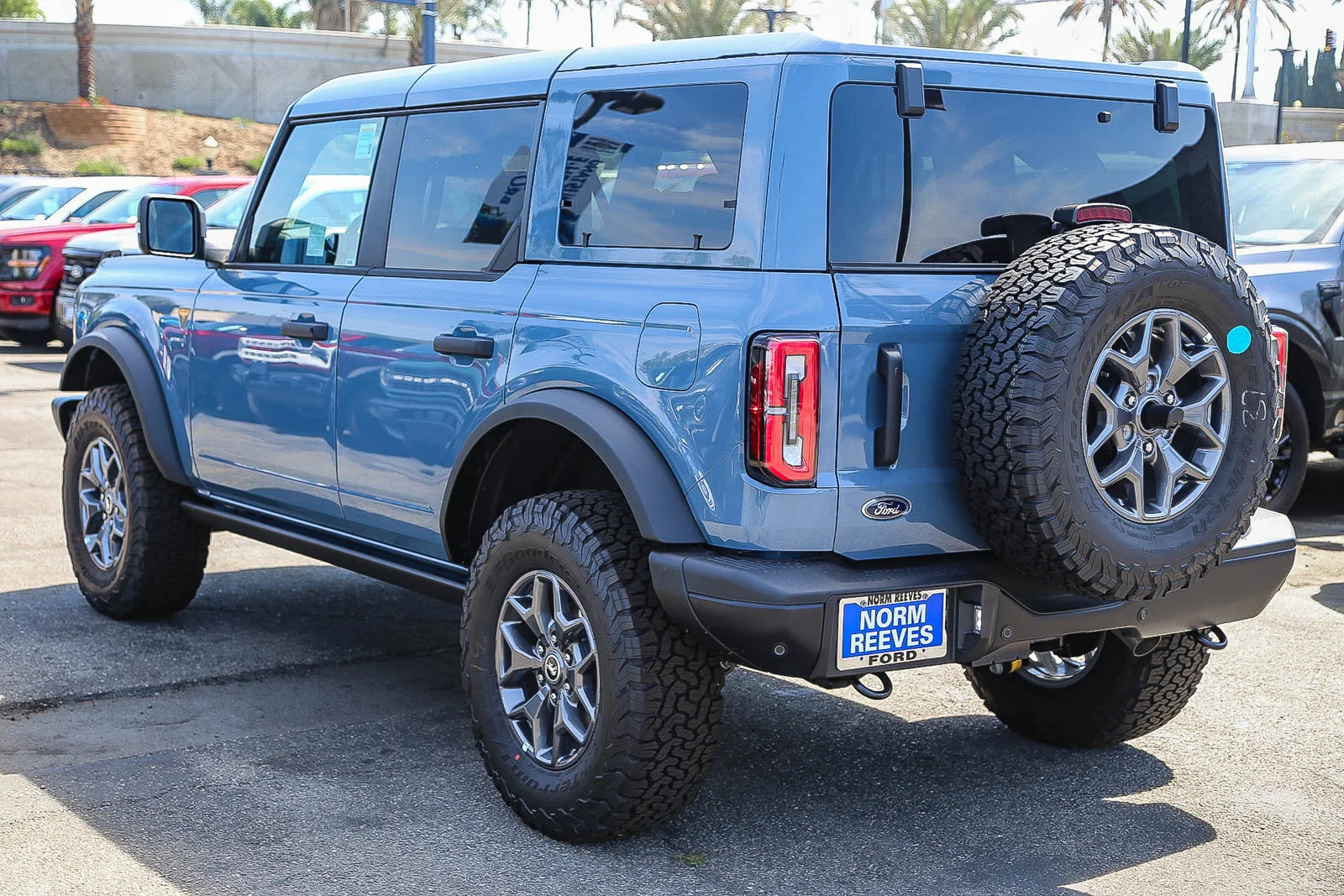 New 2025 Azure Gray Metallic Tri-Coat Ford Badlands® image 8