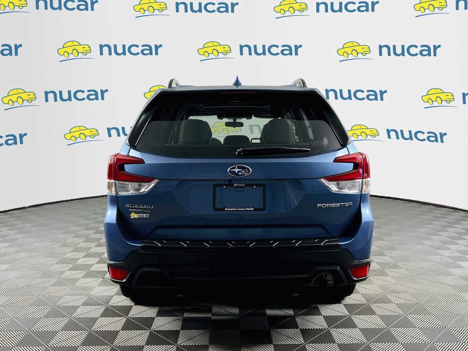 Used 2019 Horizon Blue Pearl Subaru Premium image 6