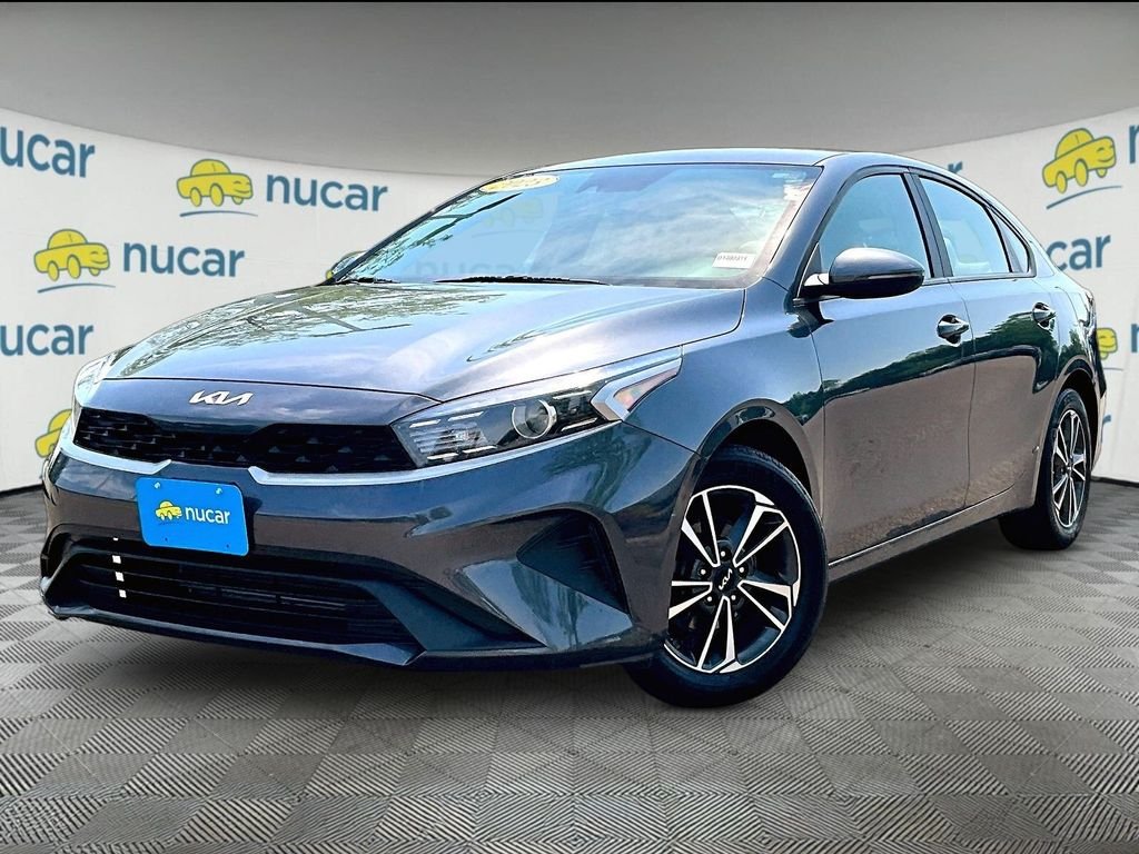 Used 2023 Gray Kia LXS image 3